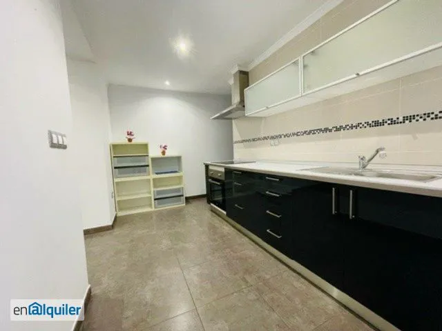 Köök - Student-Friendly Flat with Terrace in Altabix