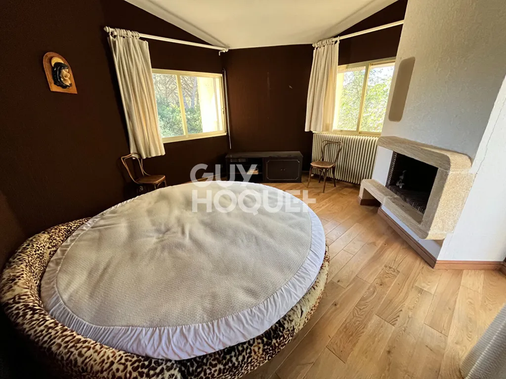 Magamistoad - Spacious House with Pool in Langlade