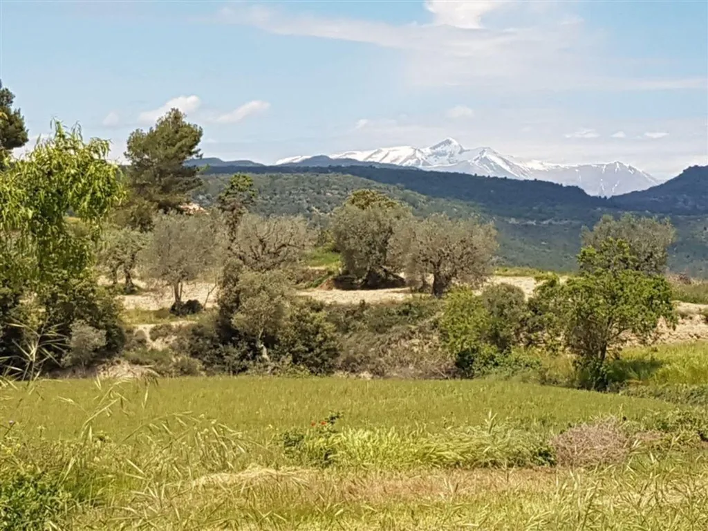 Noble Villa with Tower in Graus