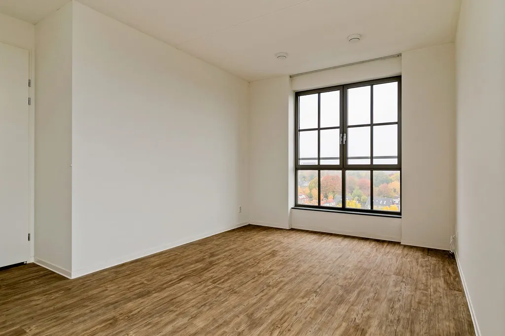 Rooms - Waterfront Apartment with Balcony in Tilburg