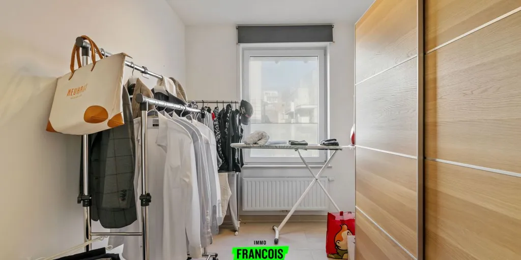 Pièces - Appartement Moderne avec Terrasse au Centre d'Ostende