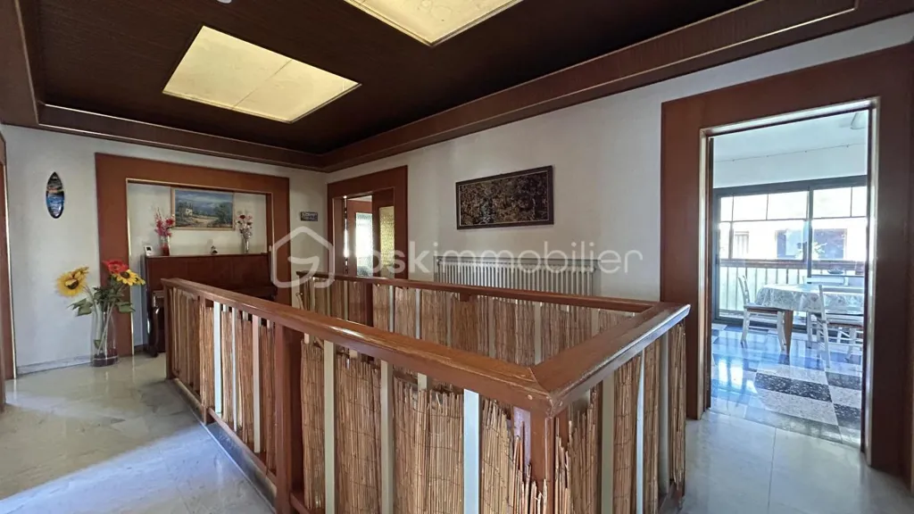 Entrée - Maison Familiale avec Studio à Échirolles