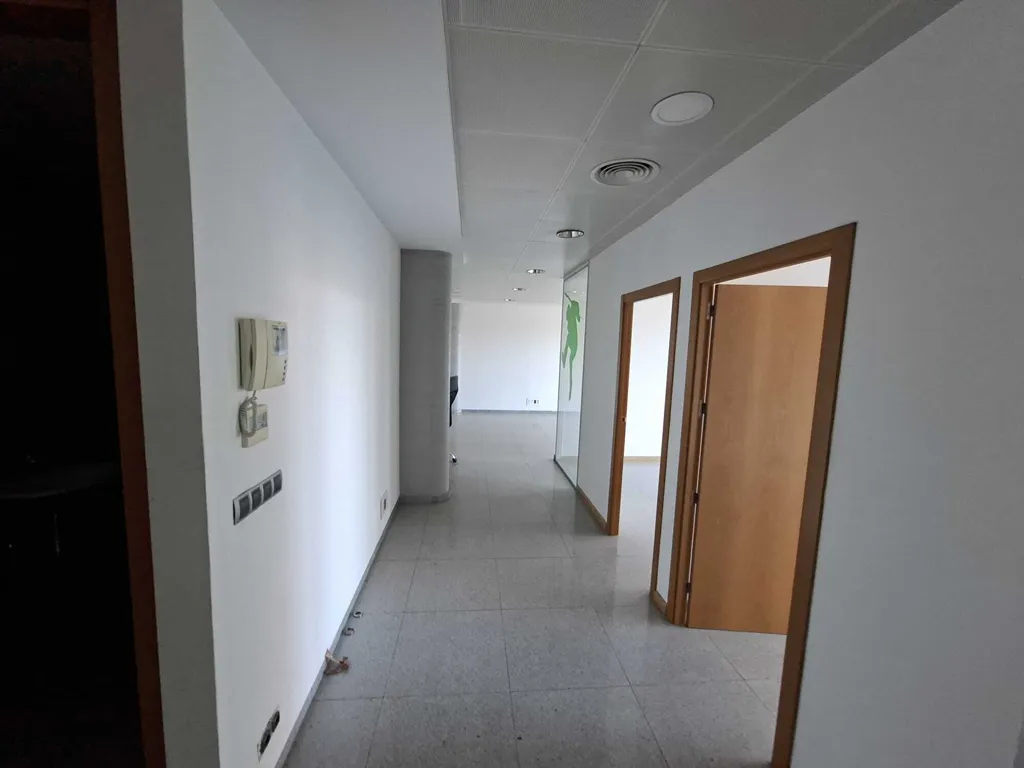 Entrée - Secure Parking Space in Central Murcia