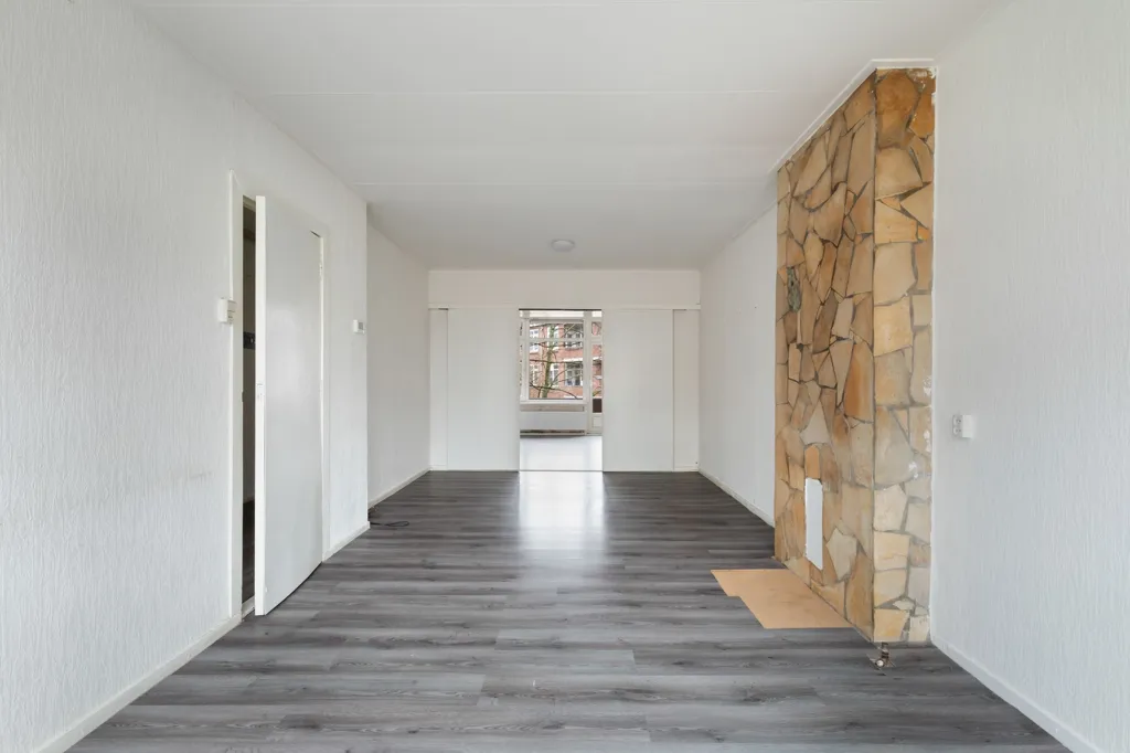 hallway_entrance