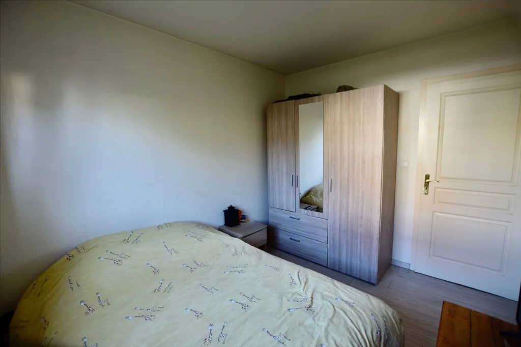 Chambres - Appartement T2 avec Terrasse à Seloncourt