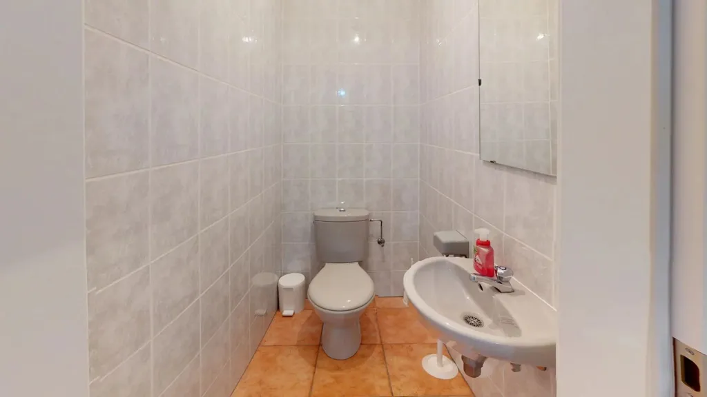 Salles de bain - Appartement 3 Chambres avec Terrasse à Differdange