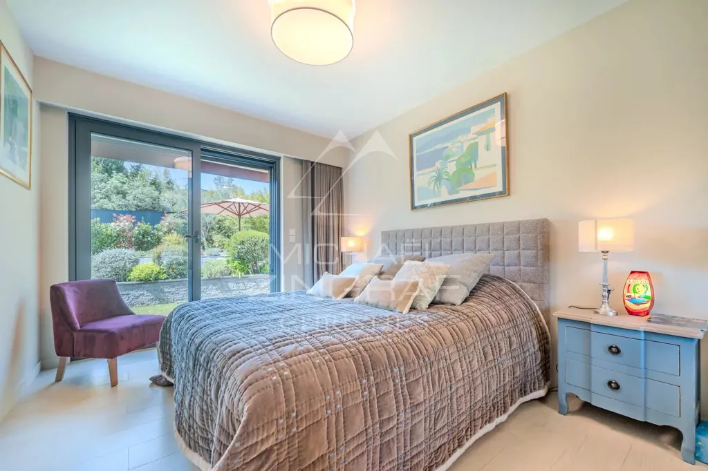 Chambres - Villa au Calme avec Piscine à Mougins