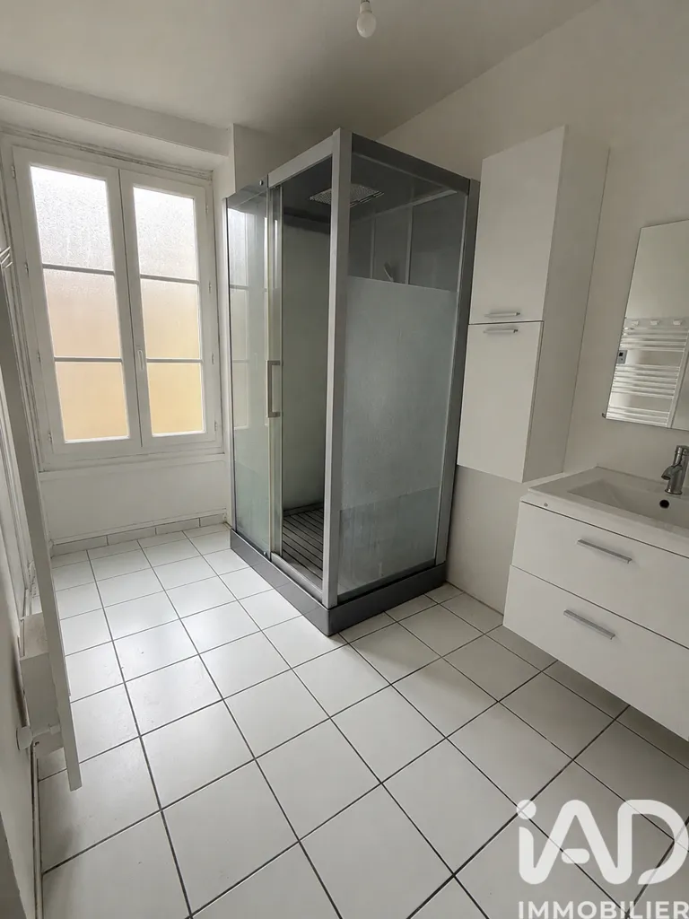 Salles de bain - Immeuble à Hautvillers avec Potentiel d'Aménagement