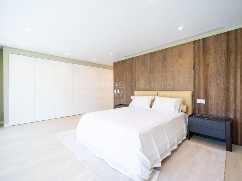 Bedrooms - Luxury Duplex with Pool in Cascais
