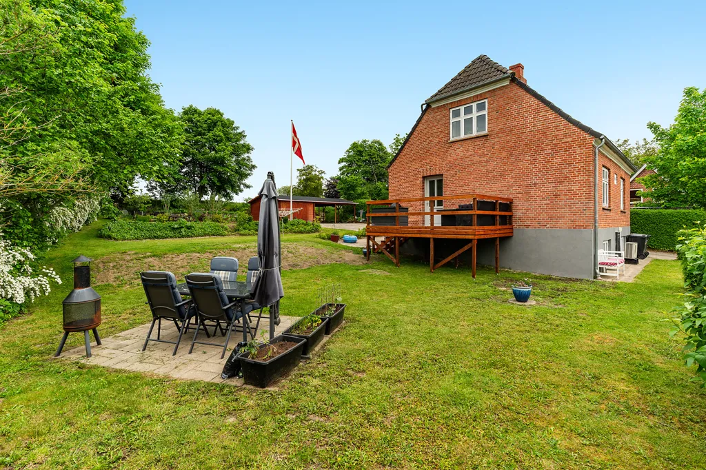 Jardin - Modernised Villa with Garden in Ulstrup