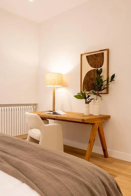 Magamistoad - Luxury East-Facing Apartment in JERONIMOS, Madrid