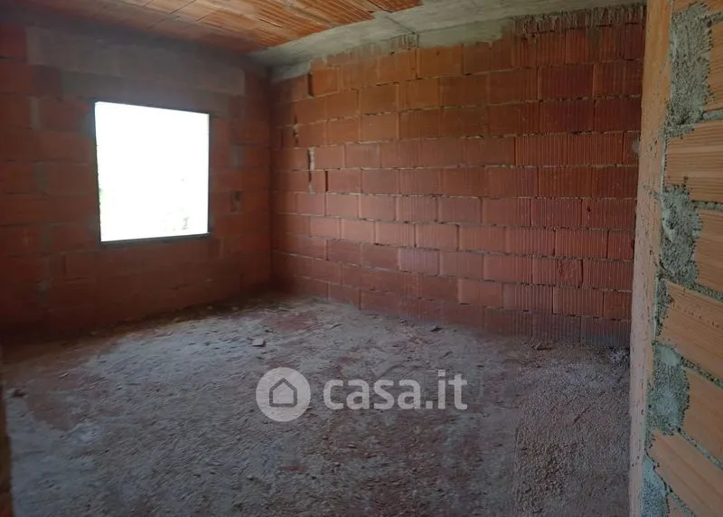 Rooms - Two-Level Apartment with Veranda in Torpè