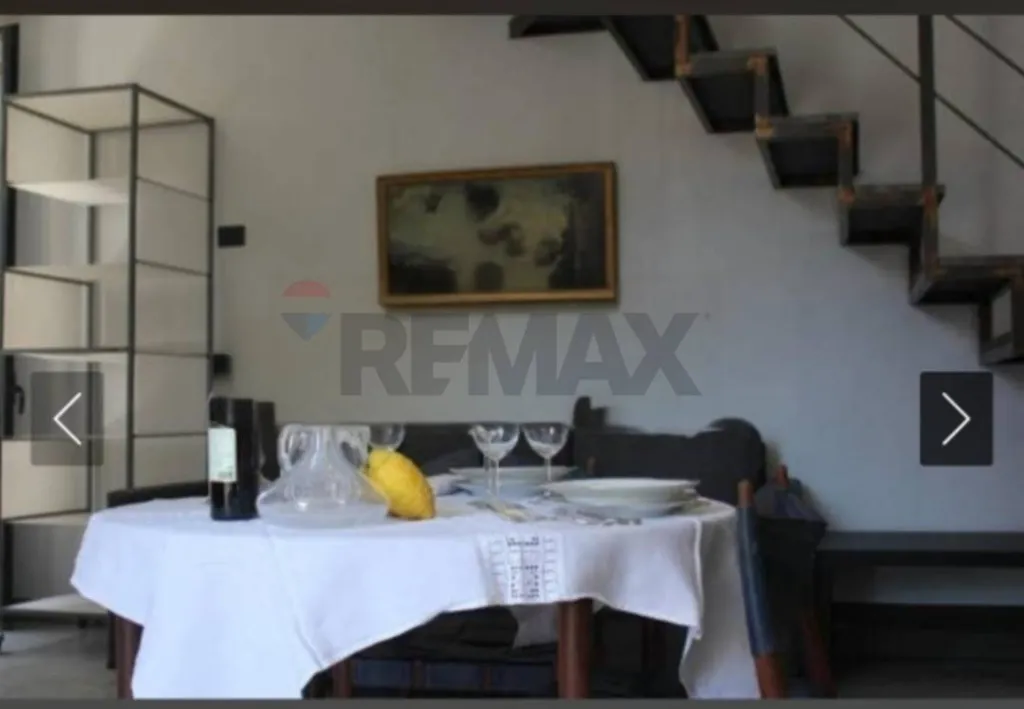 Salle à manger - Historic Bilocale with Balcony in Acireale