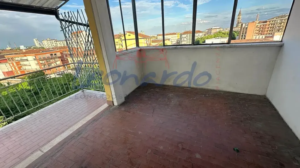 Balcon - Apartment with Panoramic View in Piacenza