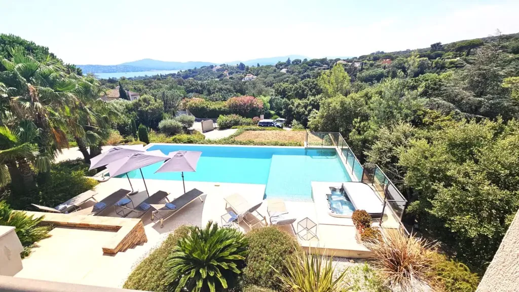 Pool - Prestigious Property with Sea View in Grimaud
