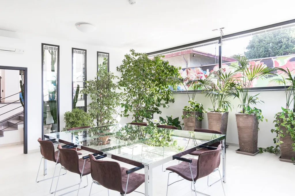 Dining Room - Luxury Villa with Indoor Pool in Pantigliate