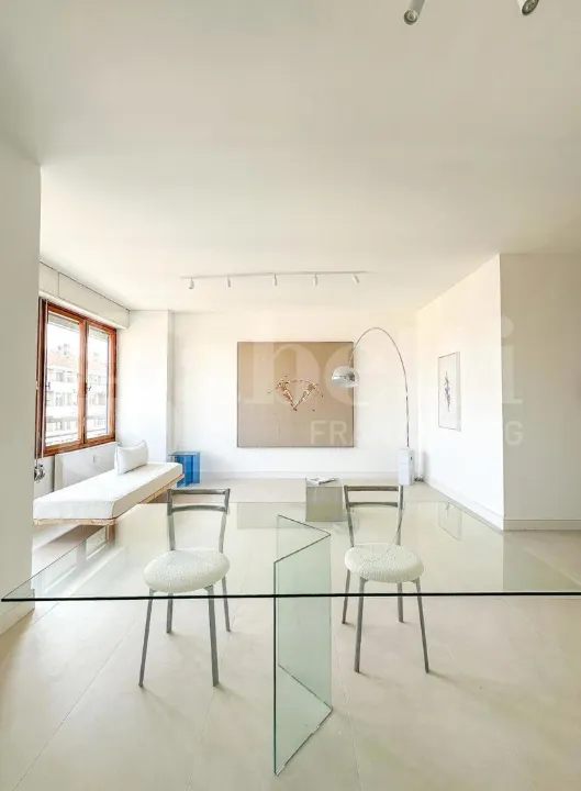 Séjour - Fully Rented Flat with Double Aspect in Milan