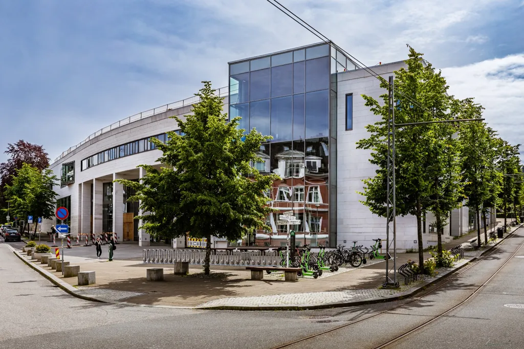 Esterno - Modernised Penthouse with Balconies in Nygårdshøyden