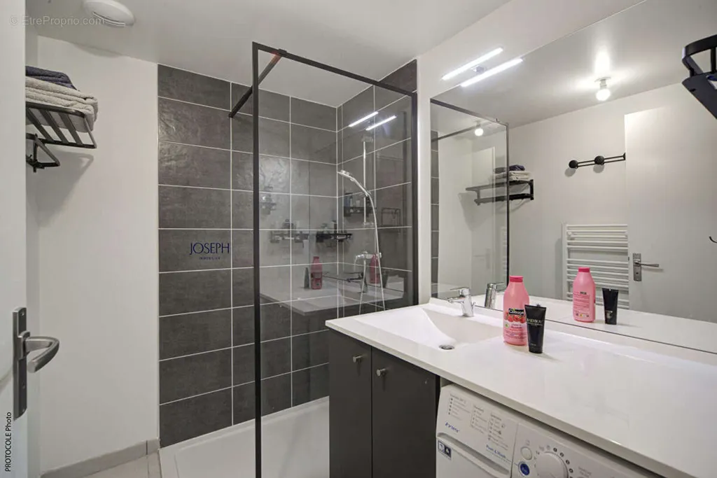 Salles de bain - T4 Duplex avec Terrasse à Saint-Cyprien / Rive Gauche