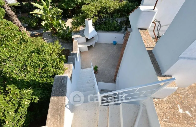 Terrazza - Modern Villa with Garden in Torricella