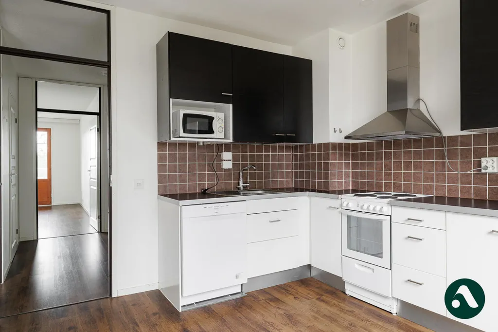 Köök - Bright Apartment with Balcony in Hervanta, Tampere