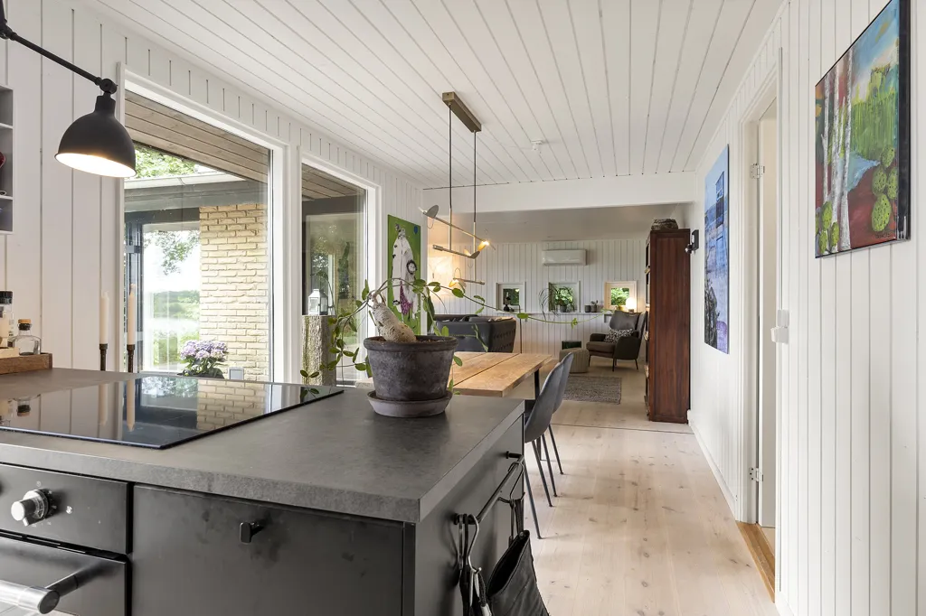 Cucina - Modernised Holiday Home with Lake View in Dons