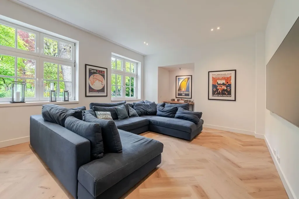 Elutuba - Renovated Villa with Private Terrace in Breda