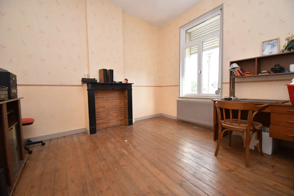 Living Room - 8-Piece House with Terraces in Caudry Centre