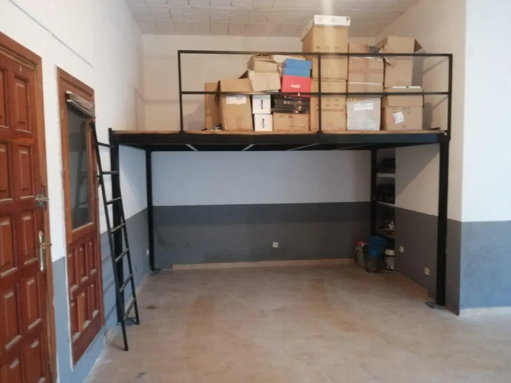 Pièces - Commercial Premises with High Ceilings in Zamora