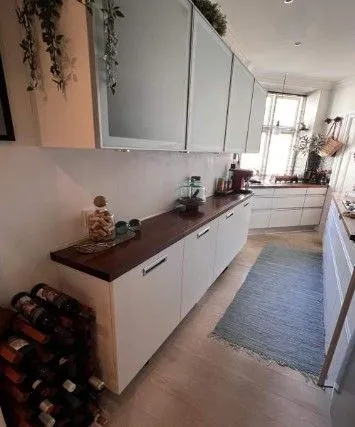 Cuisine - Furnished 2-Bedroom Flat with Large Windows in Østerbro