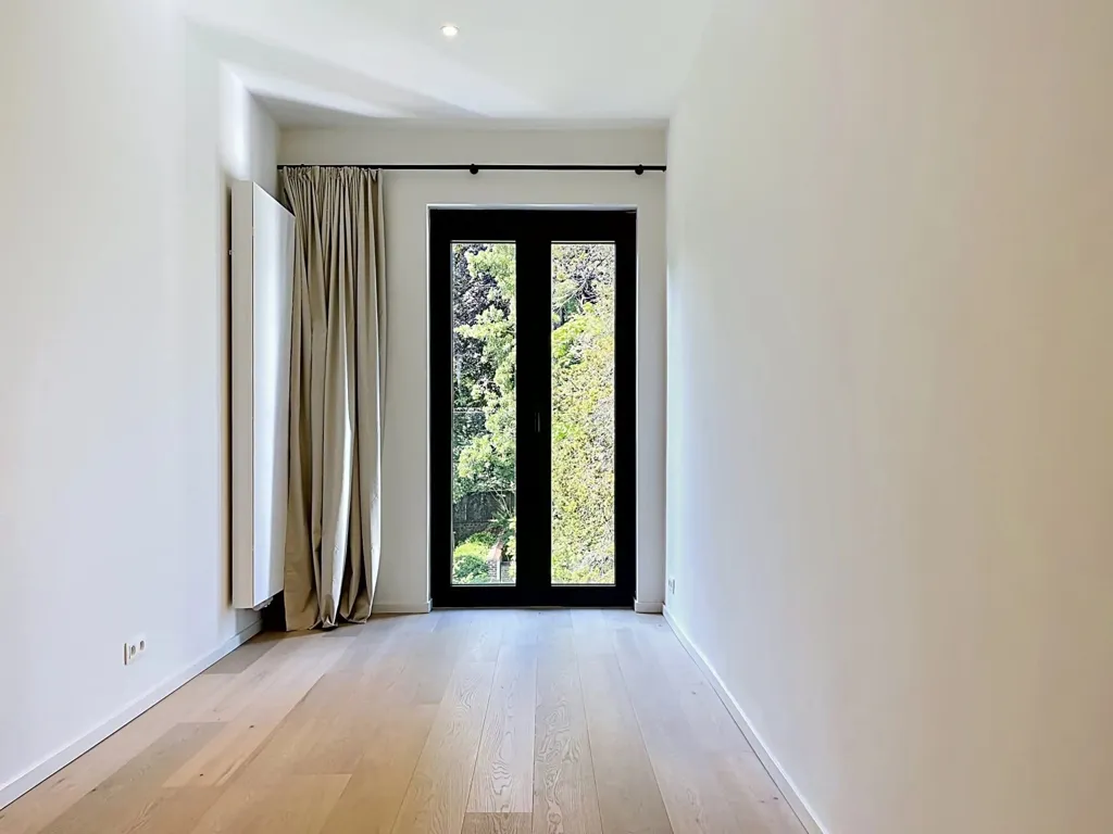 Esik - Art Deco Duplex Penthouse near Montgomery
