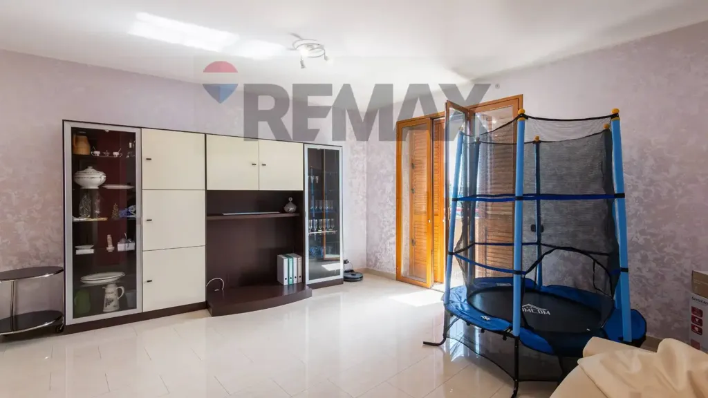 Magamistoad - Spacious Apartment with Triple Exposure in Lentini