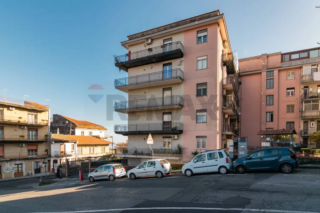 Välivaade - Apartment with Balcony Views in San Giovanni la Punta