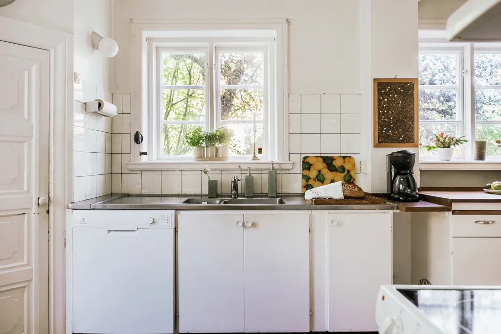 Cuisine - 20s Classicist Villa with Garden in Lund