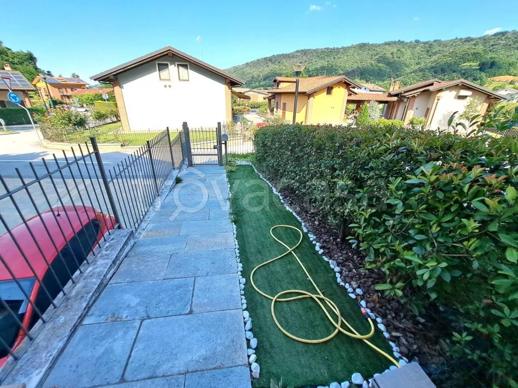 Garden - Newly Built Villa with Garden in Saluzzo