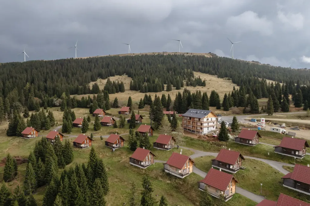 Modern Holiday Complex with Ski-In/Ski-Out in Posch Alpe