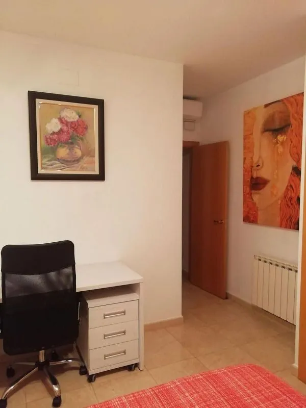 Bedrooms - Student-Friendly Flat with Terrace in Cerdanyola