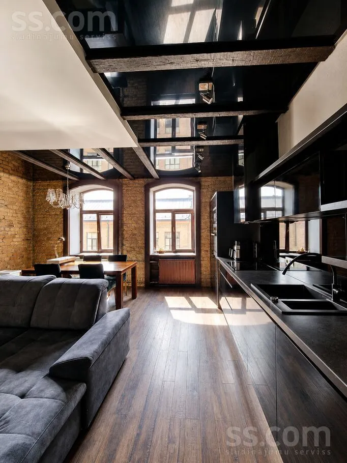 Séjour - 3-Bedroom Apartment with Courtyard View in Riga Centre