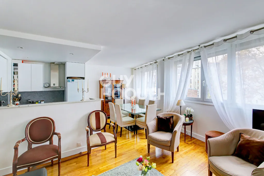 Soggiorno - Modernised Flat with Garden View in Paris 16