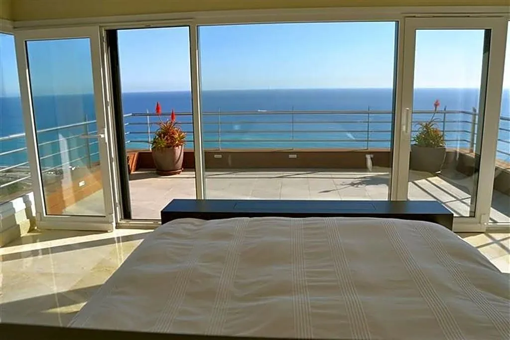 Magamistoad - Luxury Villa with Panoramic Views in La Duquesa