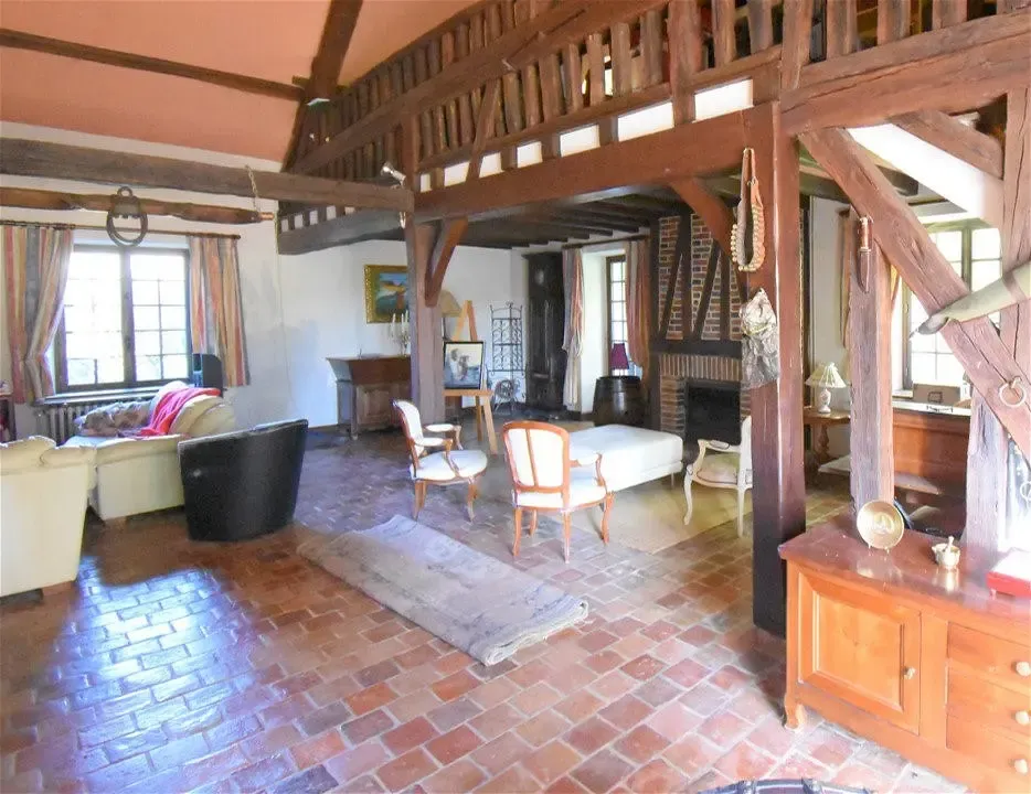 Maison 15 pièces à Courtenay