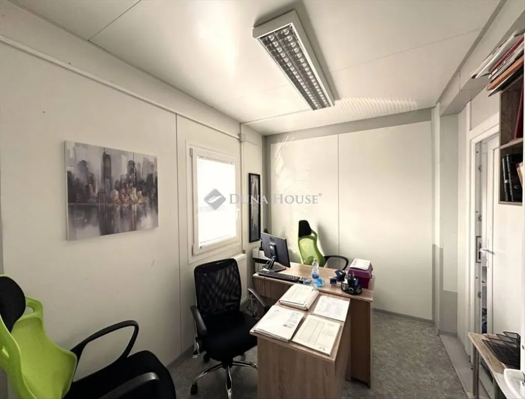 Studio - Industrial Workshop with Office Space in Monor