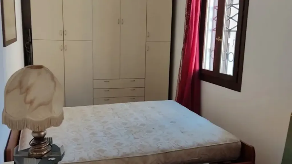 Magamistoad - Armed Two-Bedroom Flat in Adria
