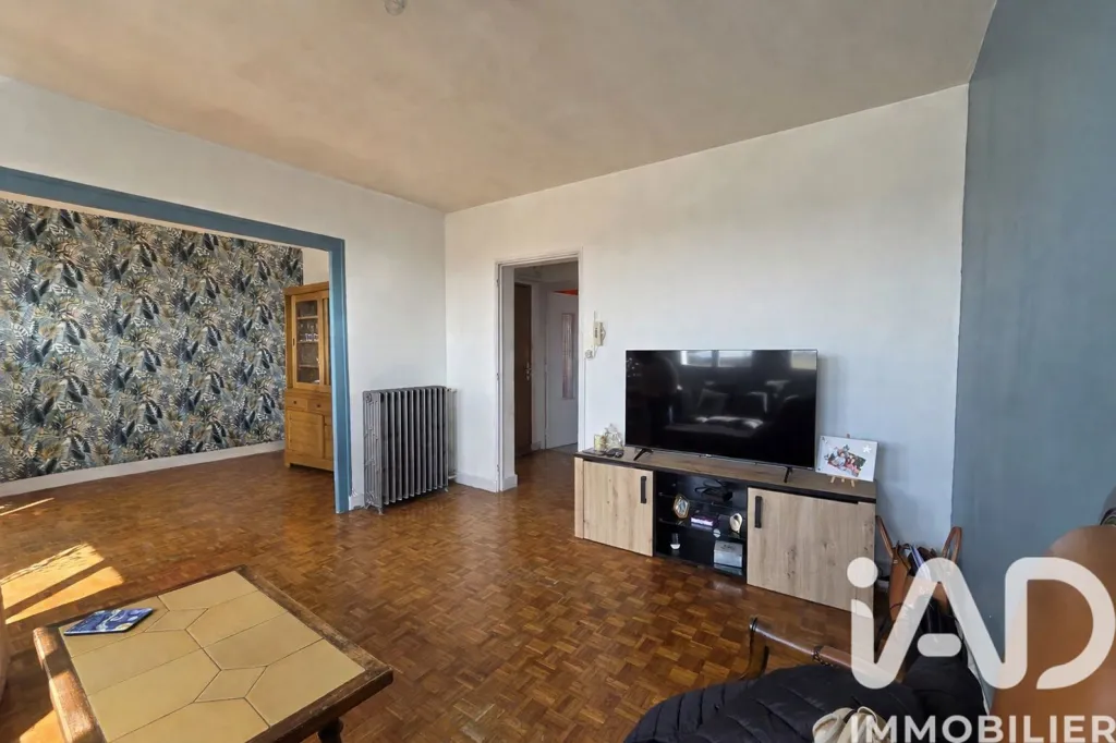 Séjour - Appartement 3 Pièces avec Balcon à Bergerac