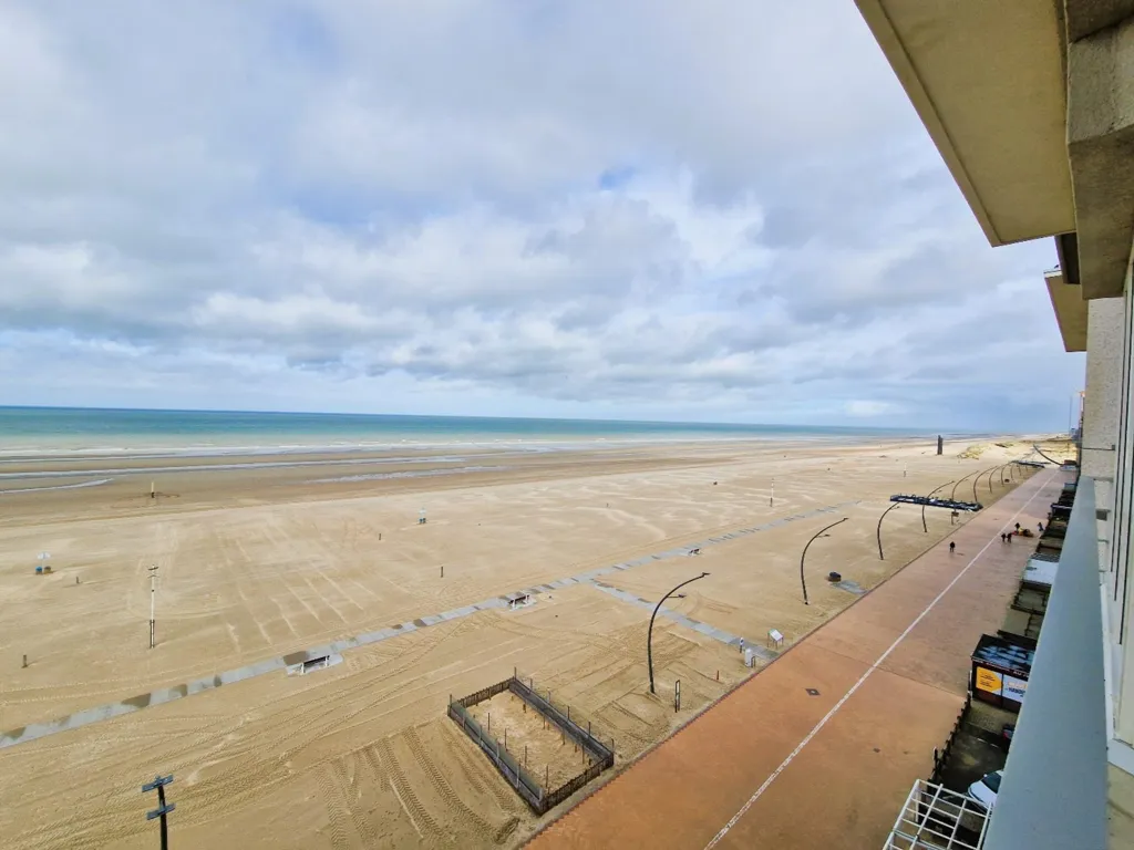 Balcony - Apartment with Sea View on La Panne Digue