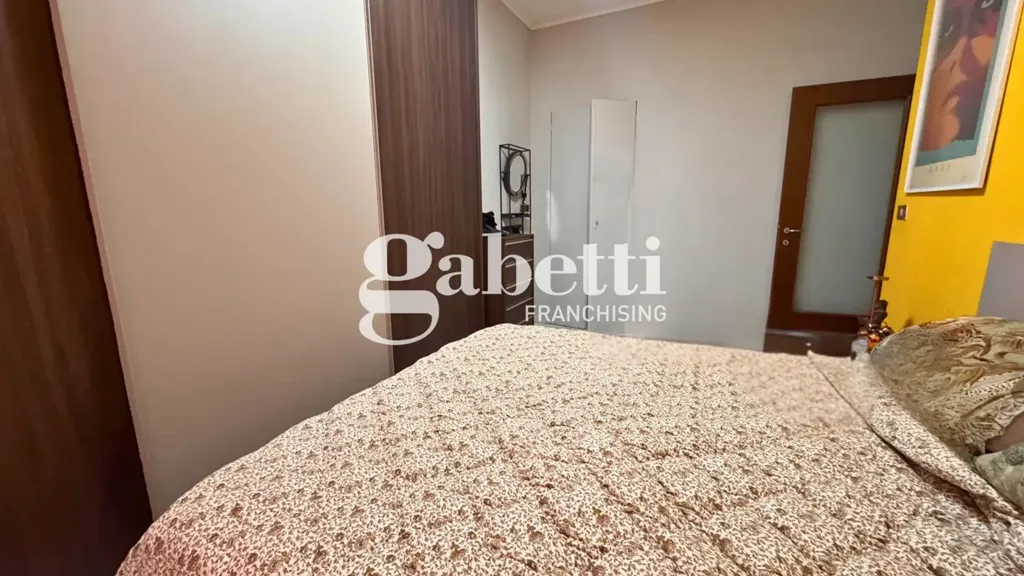 Chambres - Rented Triplex with Balconies in Turin