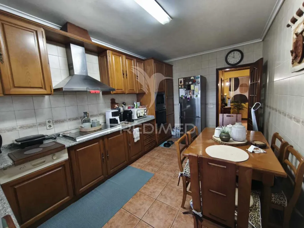 Cuisine - Spacious T3 Apartment with Elevator in Vagos