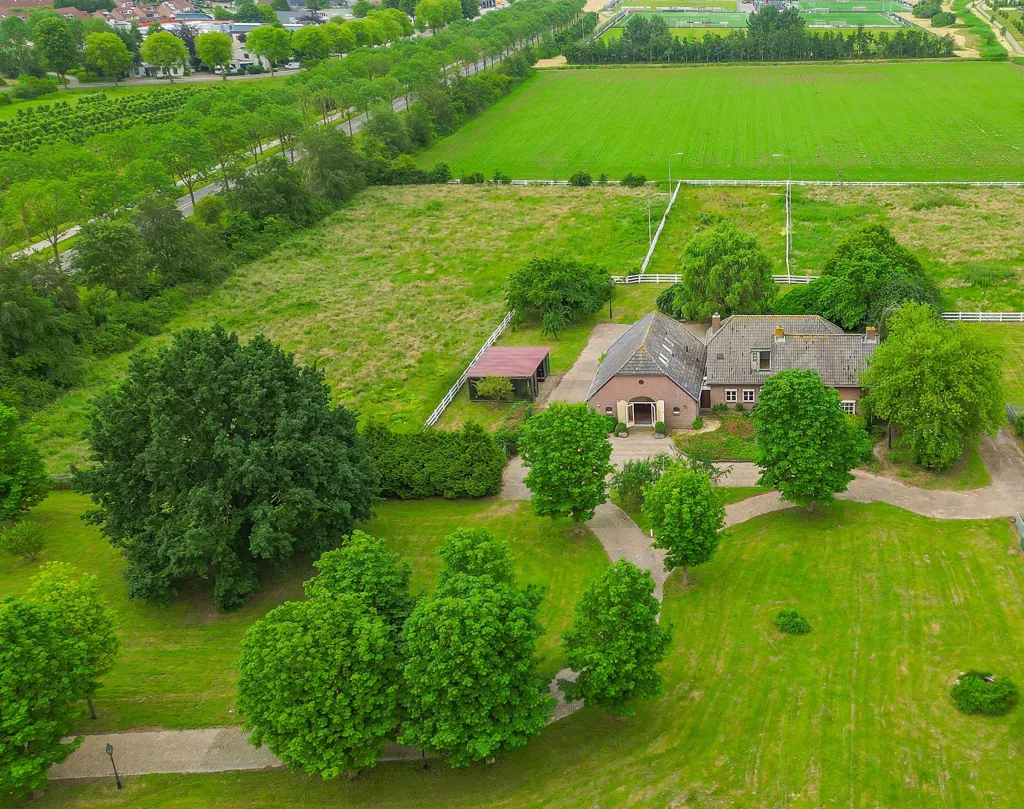 Õhuvaade - Villa with Stables in Ewijk