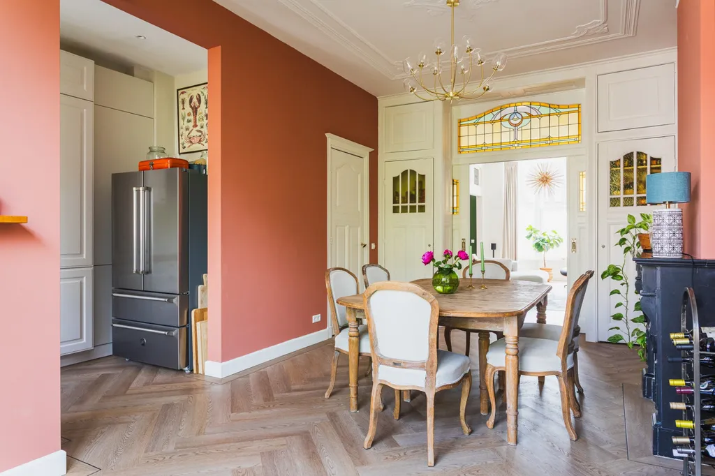 Söögituba - Renovated Upper-Floor Apartment in Duinoord