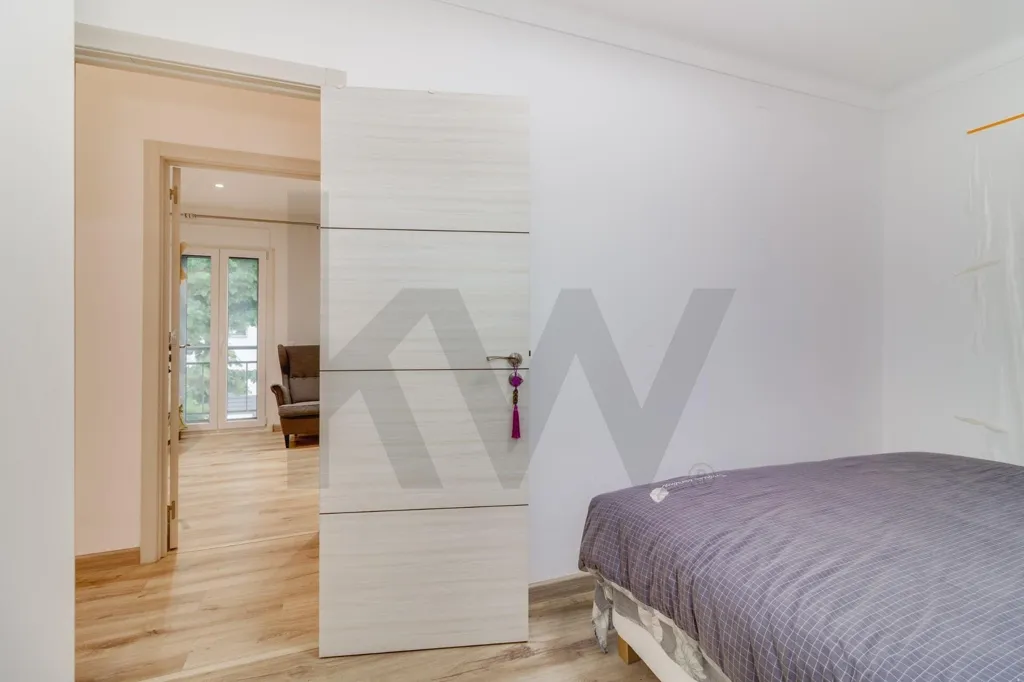 Bedrooms - Central Benfica House with Pool